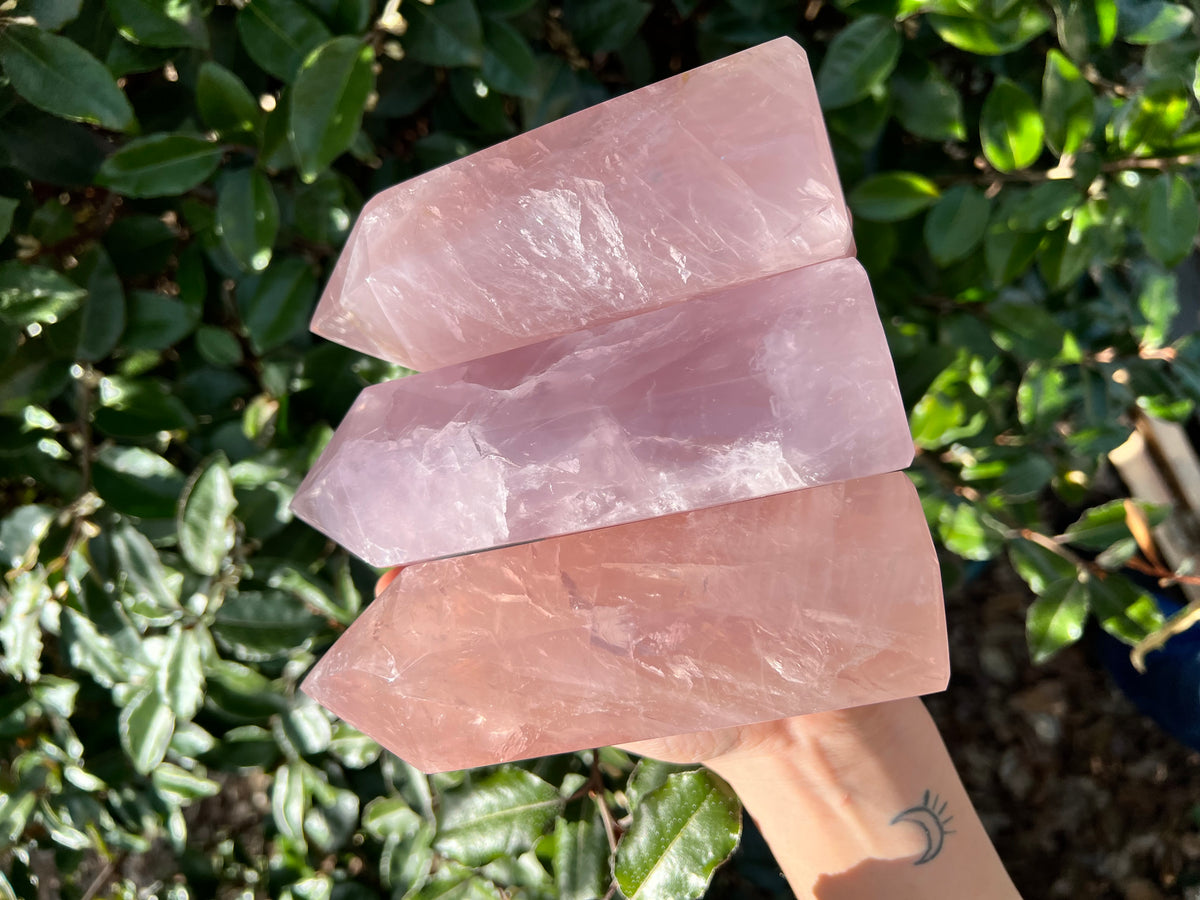 LARGE ROSE QUARTZ TOWER