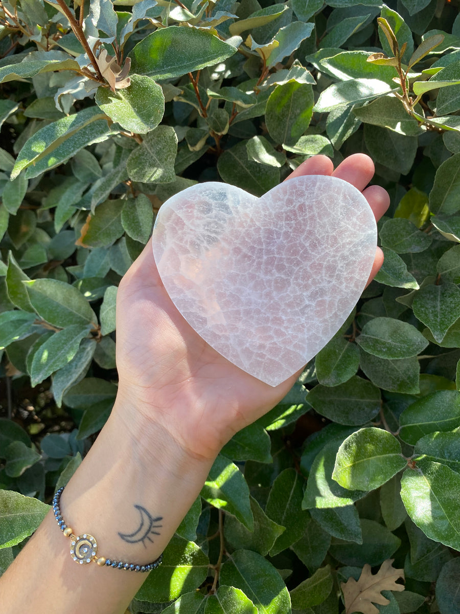 Selenite Heart Charging Plate