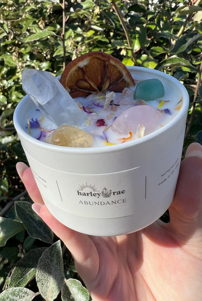 ABUNDANCE CANDLE with Decorations