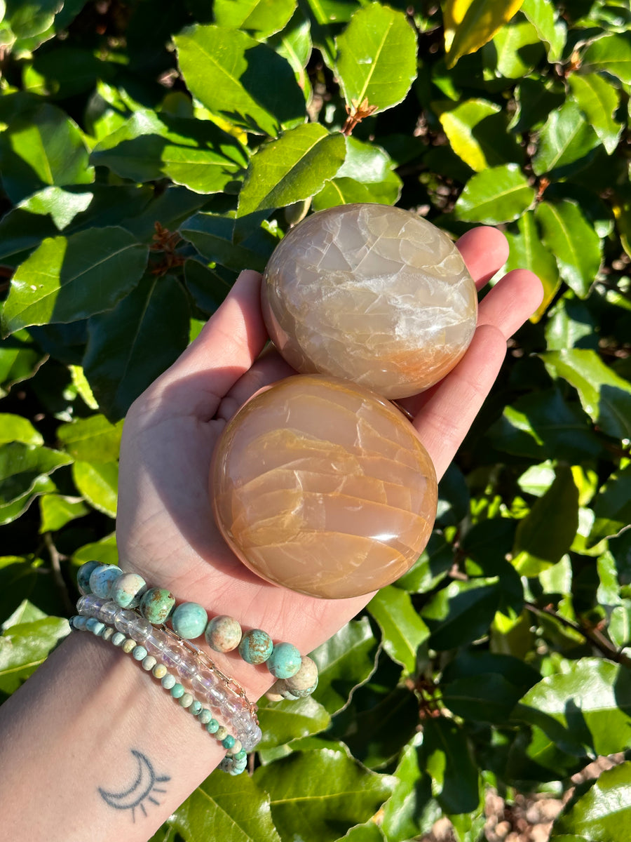 Moonstone High Quality Palm Stone